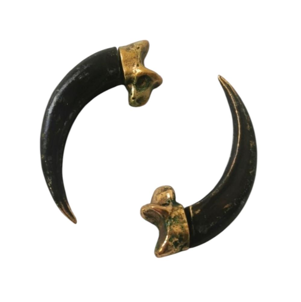 Bronze Fake gauge bear knuckle earrings